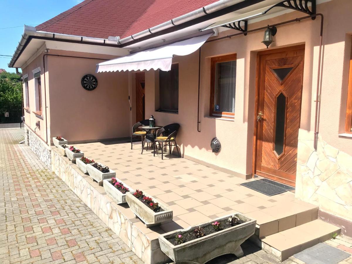 Postakocsi Vendeghaz Kisgyor Otel Dış mekan fotoğraf
